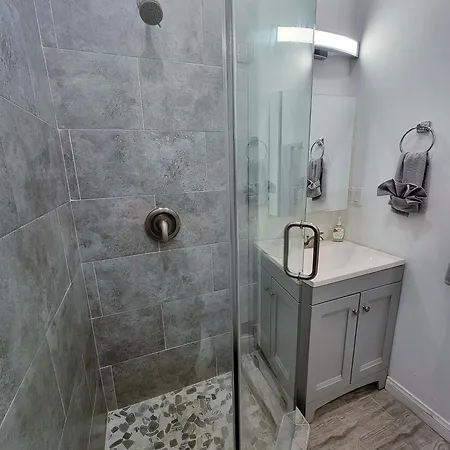 Modern Studio Apartment Right Next To Mrc Hotel 5 Minutes To Rodeo Drive Los Angeles Exterior photo